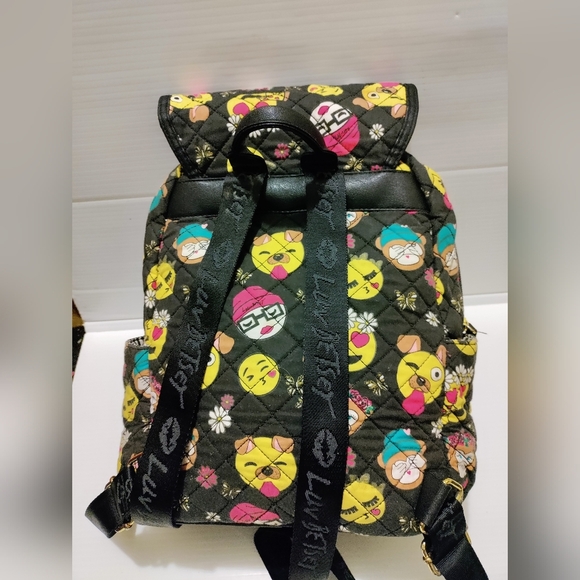 💃🏻❤️HOST PICK‼️❤️💃🏻 BETSEY EMOJI backpack - Picture 2 of 11